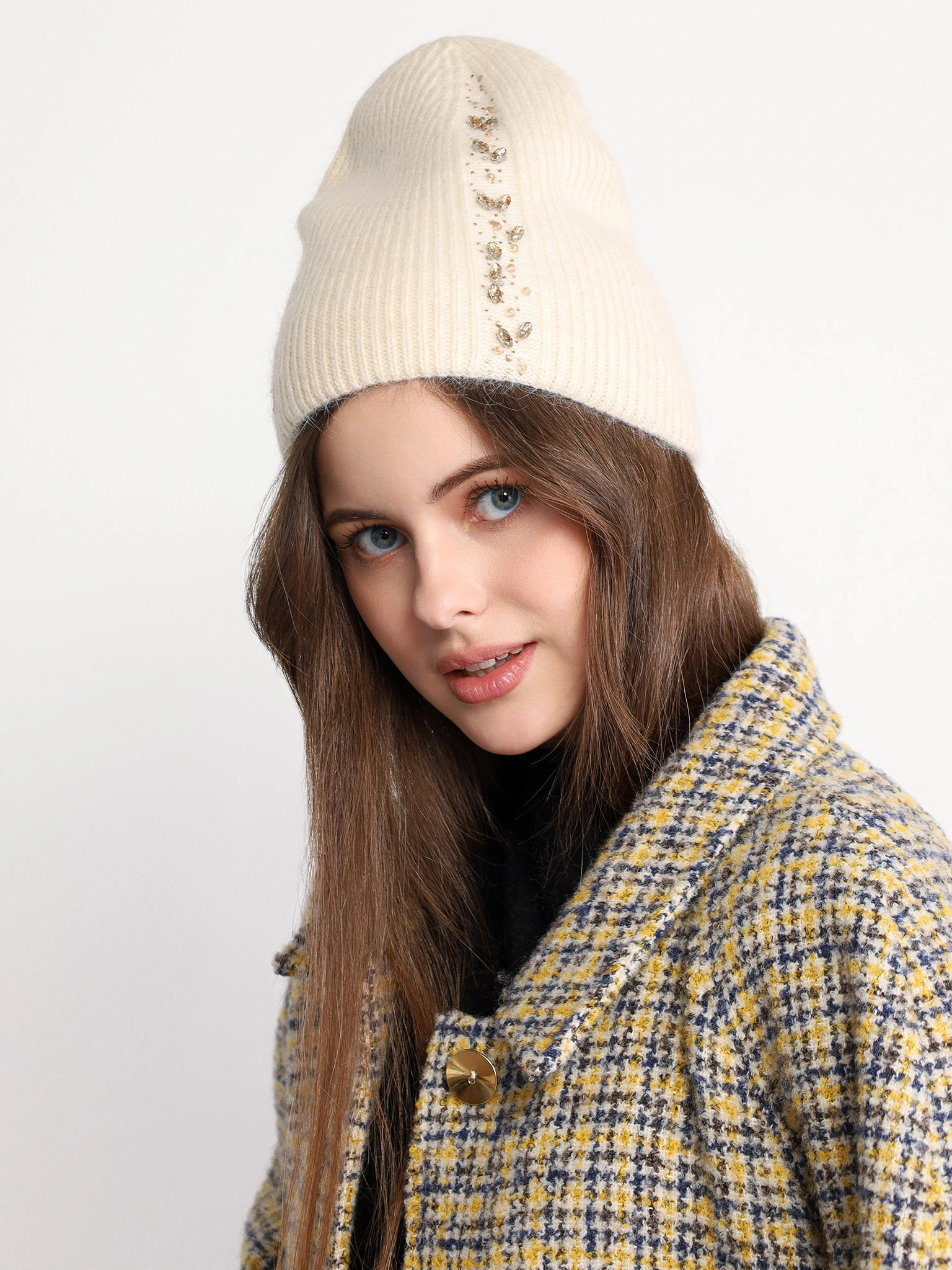 Шапка-бини двойная со стразами в ассортименте